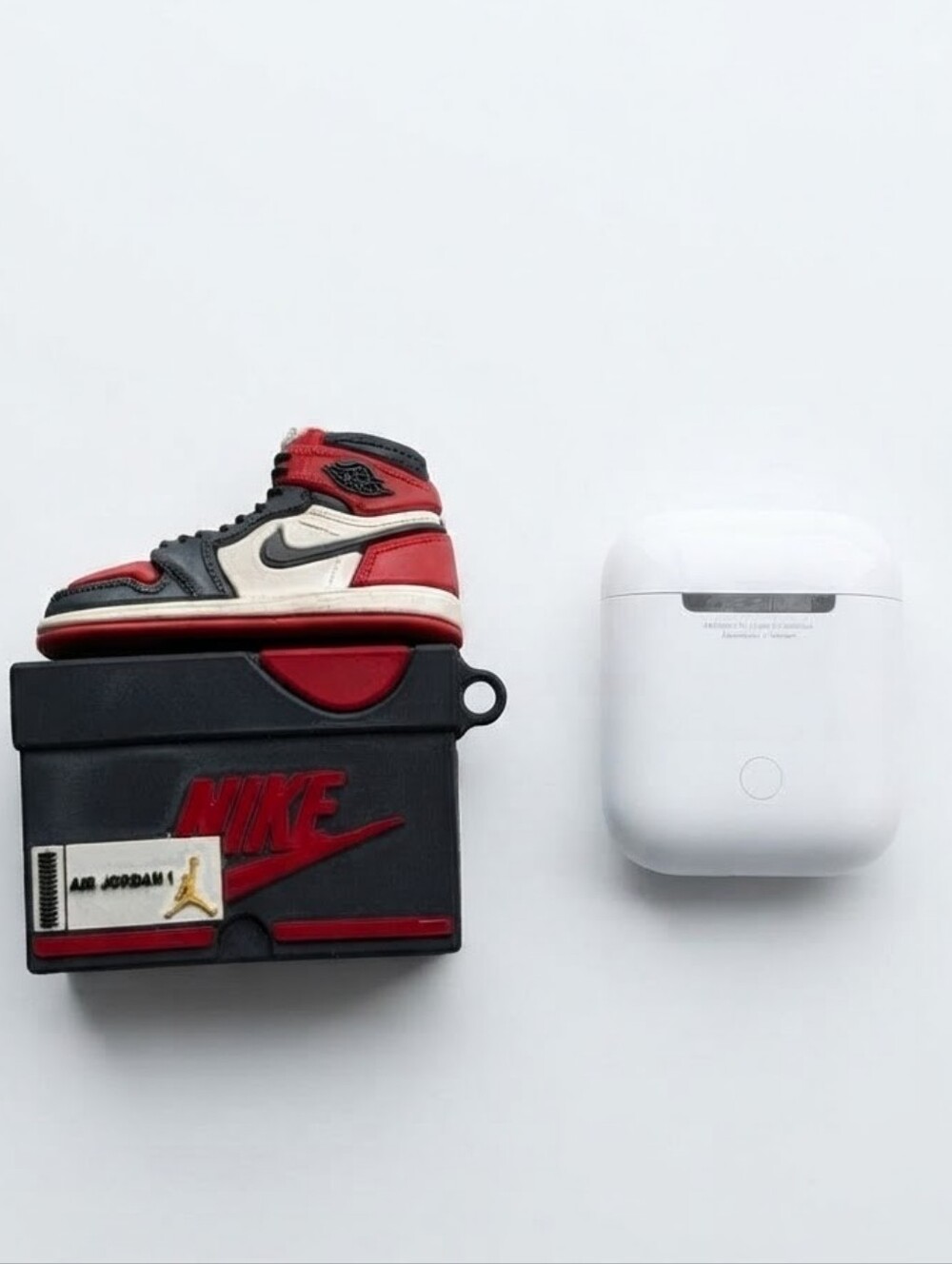 Parts/Repair Apple AirPods 2 (Model A2032) + Air Jordan 1 Case